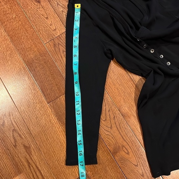 Guess black  knit ribbed top Sz M - Picture 7 of 11